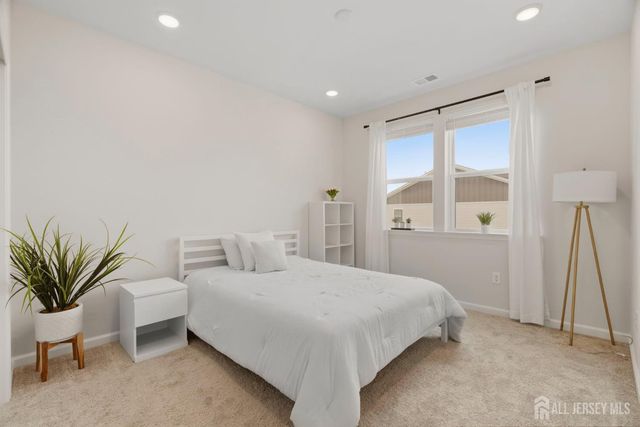 119 Sadie Circle, New Brunswick, NJ 08901