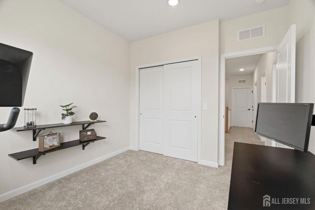 119 Sadie Circle, New Brunswick, NJ 08901