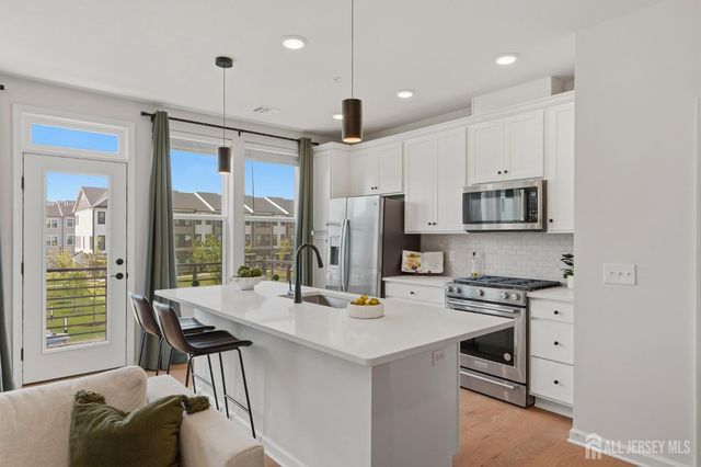 119 Sadie Circle, New Brunswick, NJ 08901