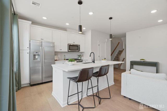 119 Sadie Circle, New Brunswick, NJ 08901