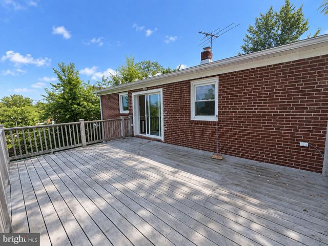 6797 LAWNTON ST, Philadelphia, PA 19128