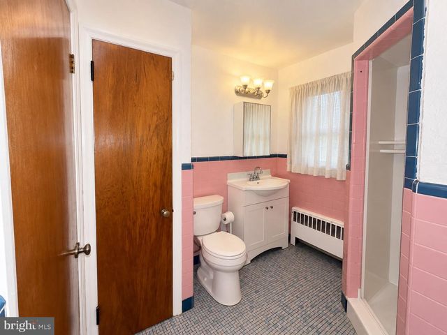6797 LAWNTON ST, Philadelphia, PA 19128