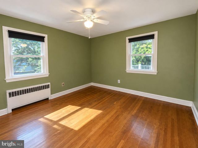 6797 LAWNTON ST, Philadelphia, PA 19128