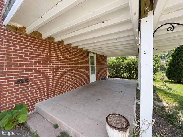 6797 LAWNTON ST, Philadelphia, PA 19128