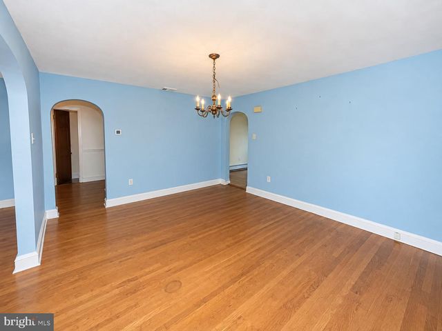 6797 LAWNTON ST, Philadelphia, PA 19128