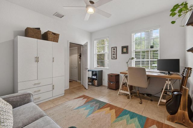 355 E Thatch Palm Circle 103, Jupiter, FL 33458