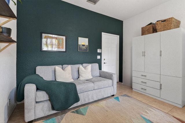 355 E Thatch Palm Circle 103, Jupiter, FL 33458