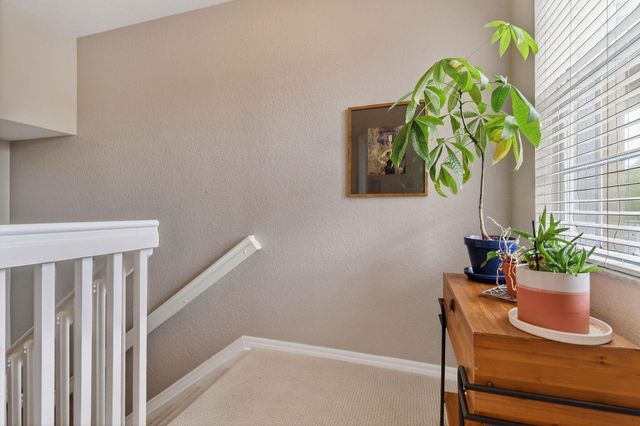 355 E Thatch Palm Circle 103, Jupiter, FL 33458