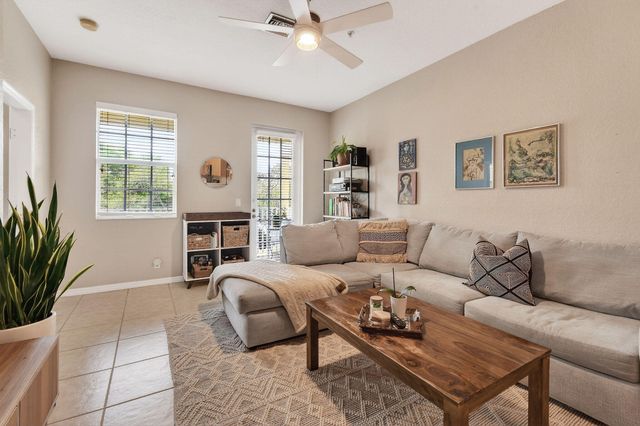 355 E Thatch Palm Circle 103, Jupiter, FL 33458