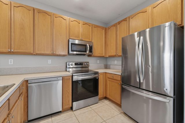 355 E Thatch Palm Circle 103, Jupiter, FL 33458