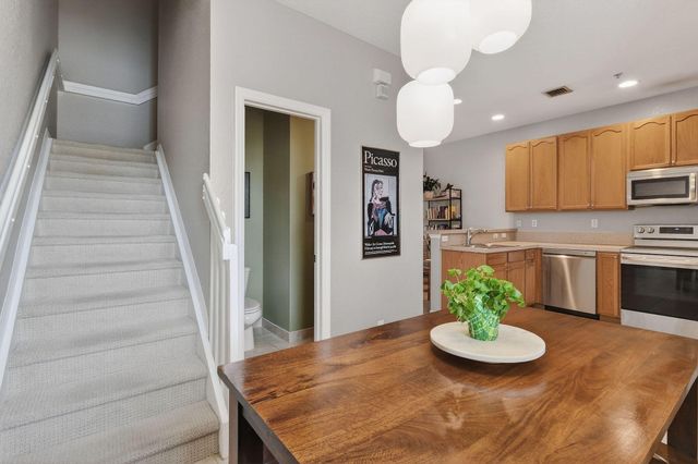 355 E Thatch Palm Circle 103, Jupiter, FL 33458