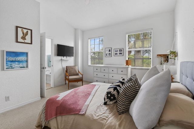 355 E Thatch Palm Circle 103, Jupiter, FL 33458