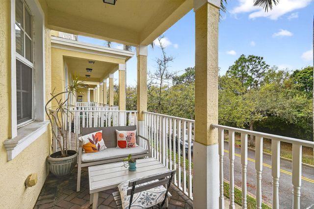 355 E Thatch Palm Circle 103, Jupiter, FL 33458