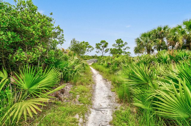 355 E Thatch Palm Circle 103, Jupiter, FL 33458