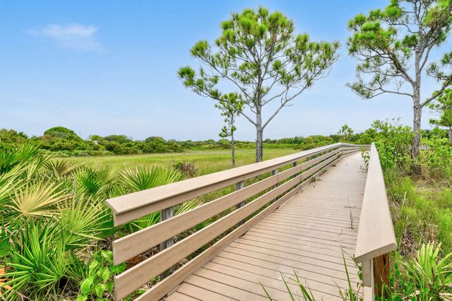 355 E Thatch Palm Circle 103, Jupiter, FL 33458