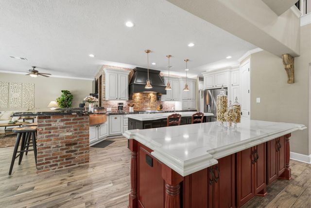 1214 Eversham Way, Kingwood, TX 77339