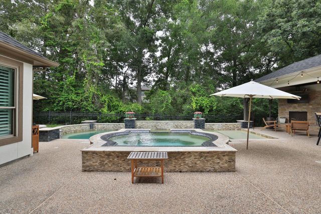 1214 Eversham Way, Kingwood, TX 77339