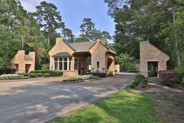 1214 Eversham Way, Kingwood, TX 77339