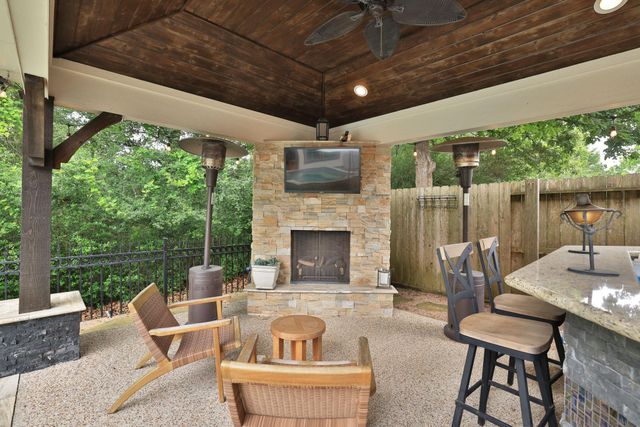 1214 Eversham Way, Kingwood, TX 77339