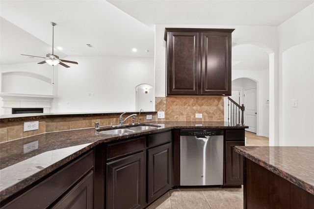 17415 Sandalisle Lane, Richmond, TX 77407
