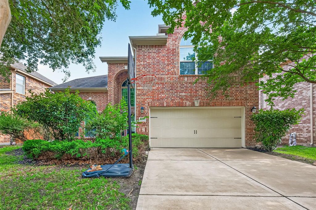 17415 Sandalisle Lane, Richmond, TX 77407