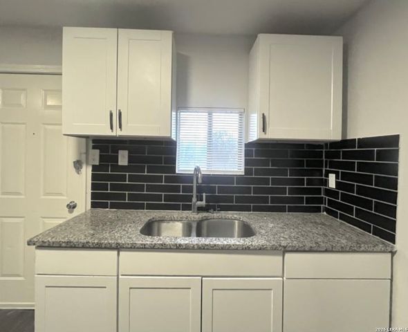 1217 Keats, San Antonio, TX 78211