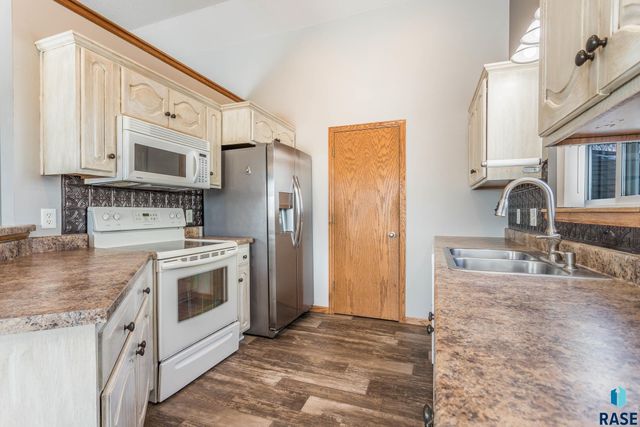 4408 S Galway Ave Avenue, Sioux Falls, SD 57106