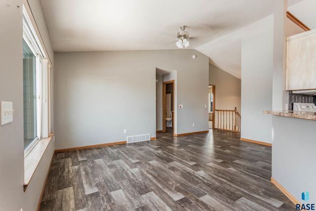 4408 S Galway Ave Avenue, Sioux Falls, SD 57106