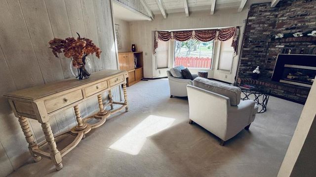 11 Ivy Street, Monterey, CA 93940