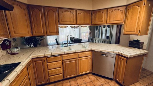 11 Ivy Street, Monterey, CA 93940