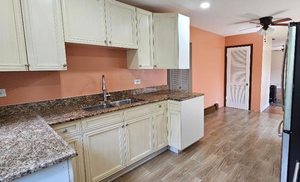 170 Hilldale Lane, Port Barrington, IL 60010 — photo 4
