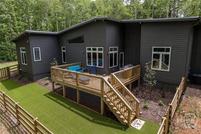 3653 Barnett Shoals Road, Athens, GA 30601