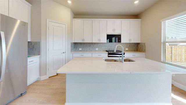 2102 Dunbar Drive, Sherman, TX 75092