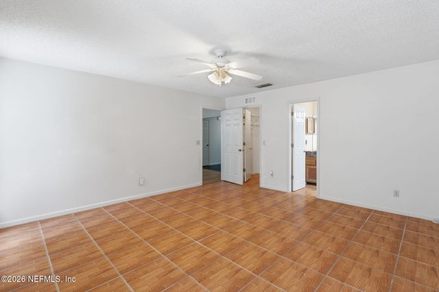 8354 FIRE FLY Lane, Jacksonville, FL 32244