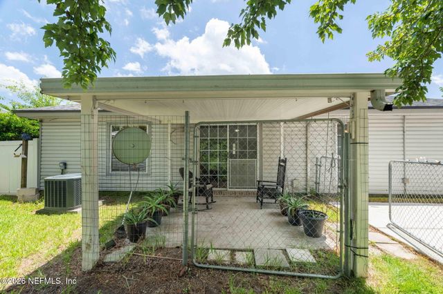 8354 FIRE FLY Lane, Jacksonville, FL 32244