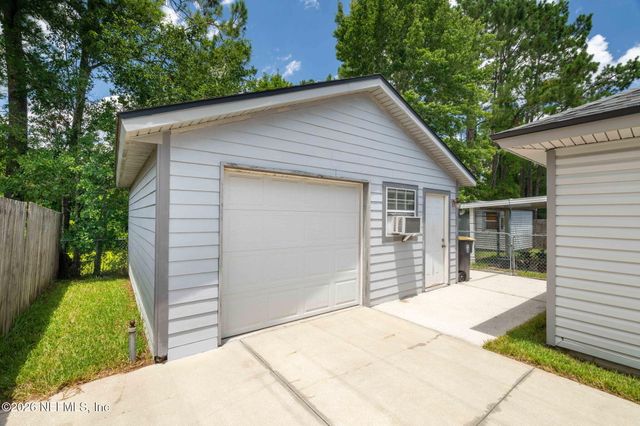 8354 FIRE FLY Lane, Jacksonville, FL 32244