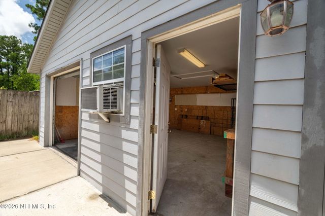 8354 FIRE FLY Lane, Jacksonville, FL 32244