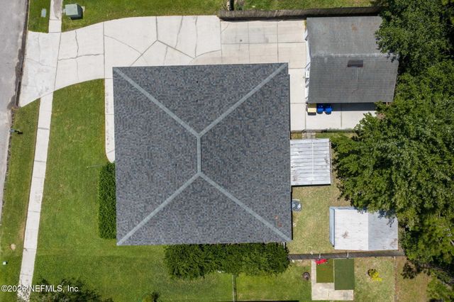 8354 FIRE FLY Lane, Jacksonville, FL 32244