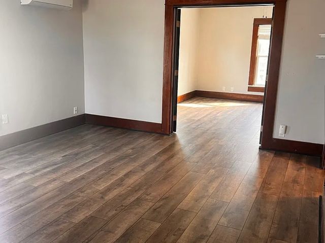 402 W Ashland Avenue, Indianola, IA 50125