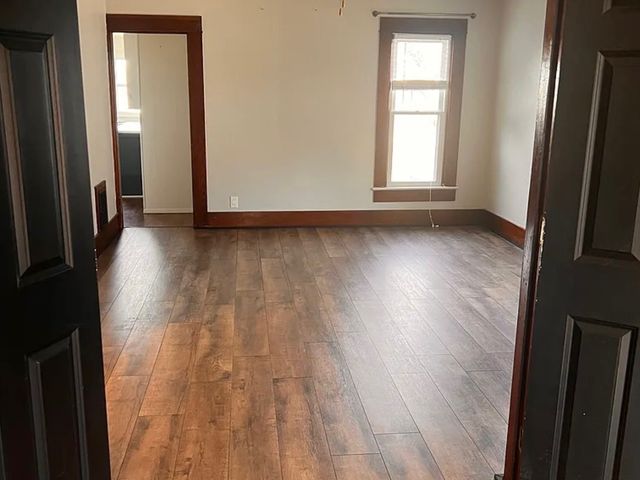 402 W Ashland Avenue, Indianola, IA 50125
