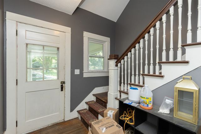 402 W Ashland Avenue, Indianola, IA 50125