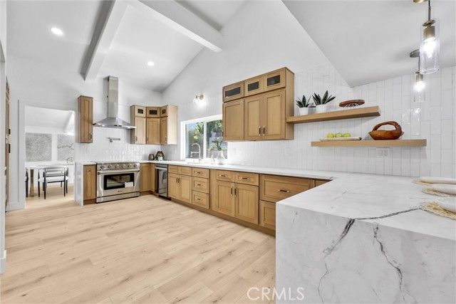 3126 S Rita Way, Santa Ana, CA 92704