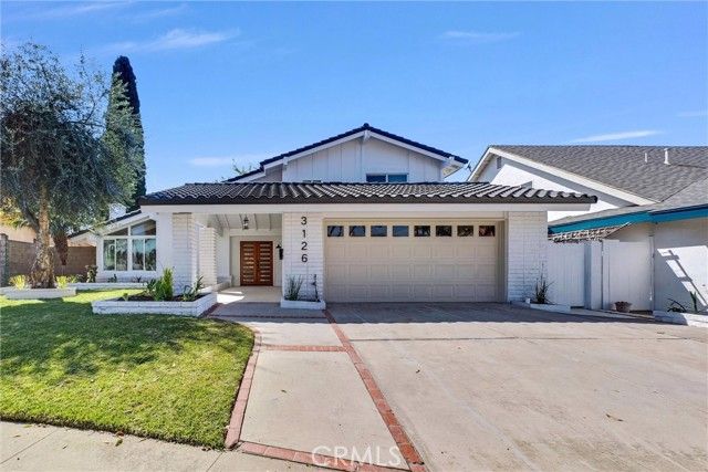 3126 S Rita Way, Santa Ana, CA 92704