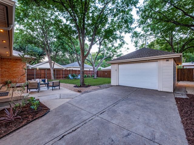 6438 E Lovers Lane, Dallas, TX 75214