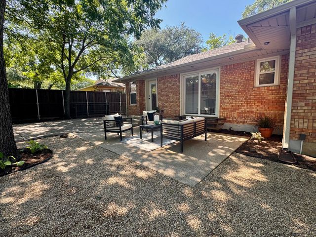 6438 E Lovers Lane, Dallas, TX 75214