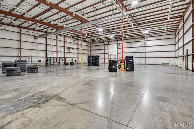 1500 Dismuke Drive, Farmington, MO 63640