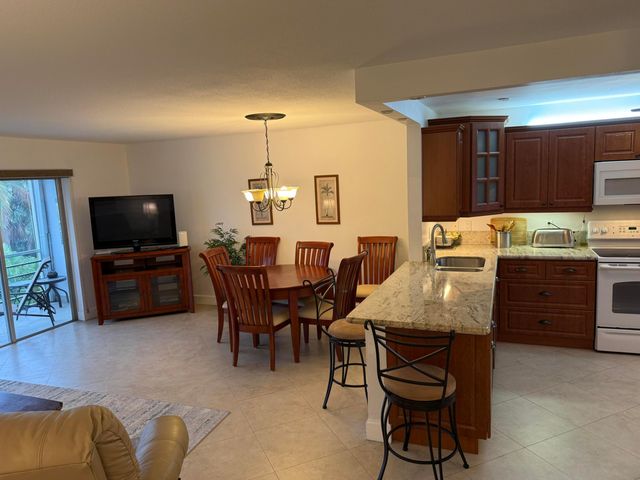 300 NE 14th Avenue 411, Hallandale Beach, FL 33009