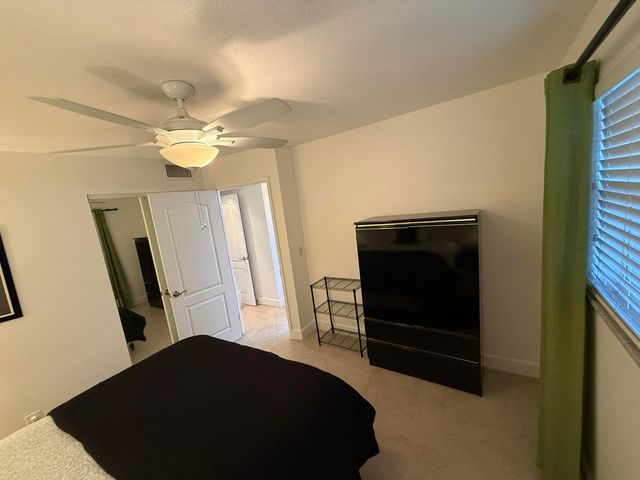 300 NE 14th Avenue 411, Hallandale Beach, FL 33009