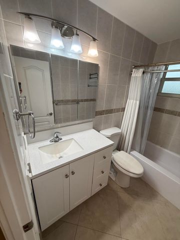 300 NE 14th Avenue 411, Hallandale Beach, FL 33009