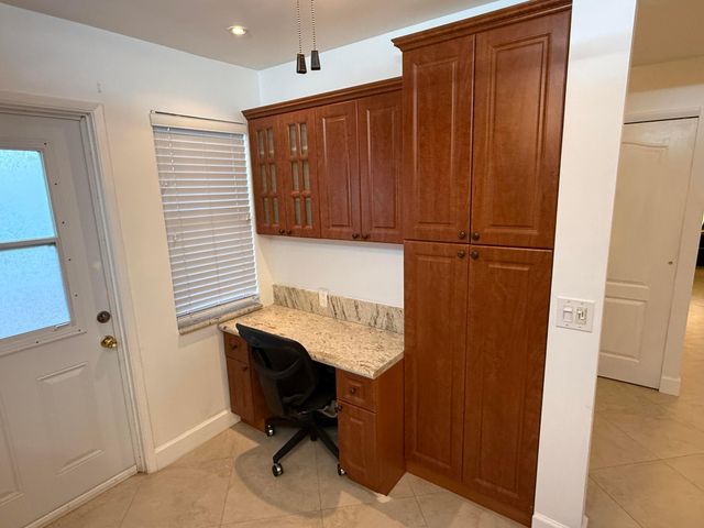 300 NE 14th Avenue 411, Hallandale Beach, FL 33009